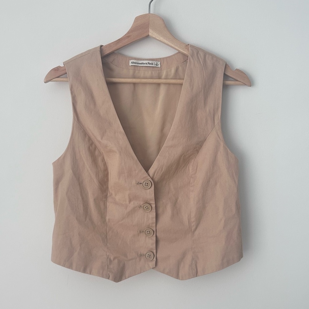 Abercrombie & Fitch tailored vest top